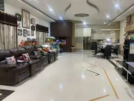 Rumah mewah luas pinggir jalan raya