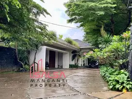 DIJUAL RUMAH LUAS TANAH 1600 METER AREA KEMANG AMPERA JAKARTA