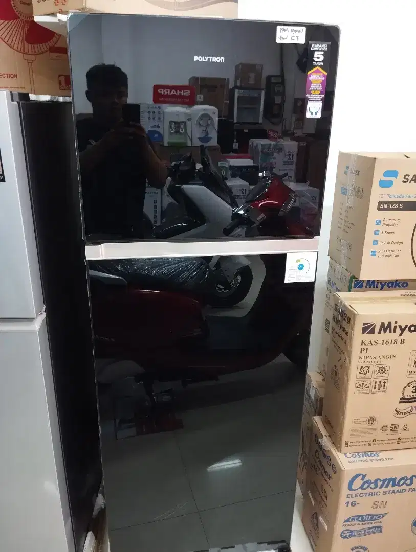 KULKAS 2 PINTU POLYTRON PRM 29MN