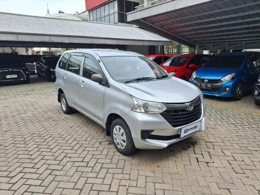 [OLX Mobbi] Daihatsu Xenia Hitam 1.0 D Bensin-MT 2016 FMD
