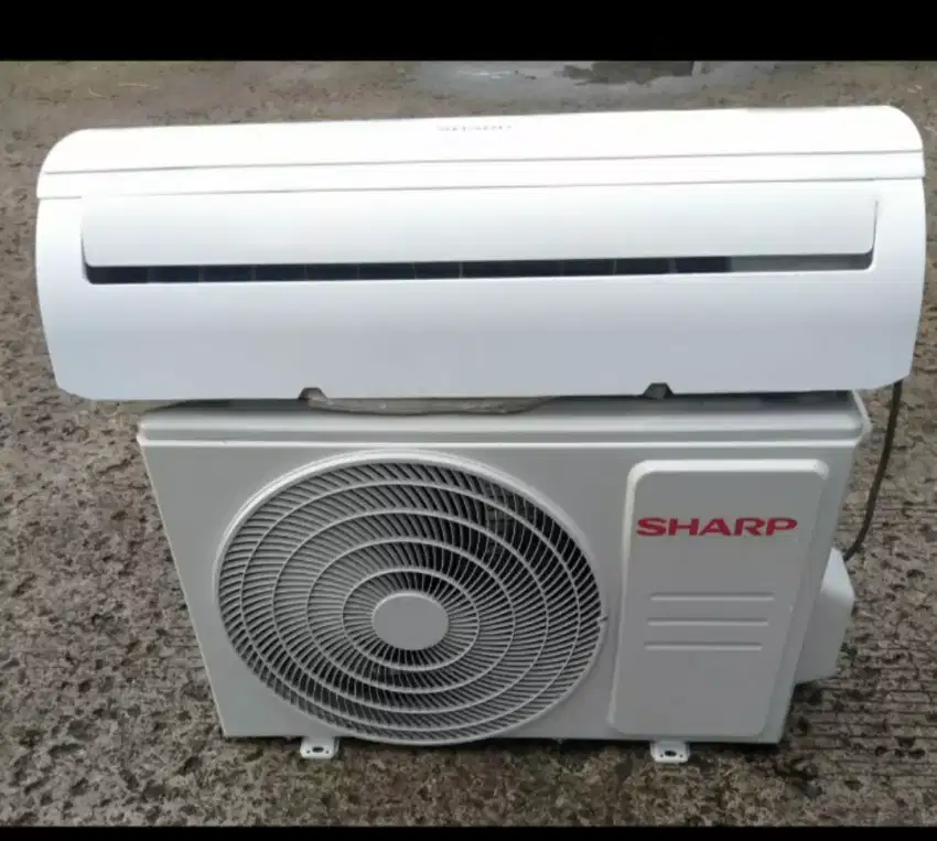 AC Sharp 1 pk r32 Jual plus pasang barang ori