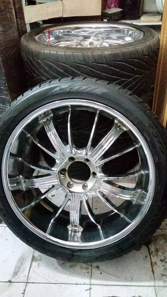 DIJUAL VELG 24 OYO COCOK UNTUK TOYOTA LAND CRUISER VX MASIH MULUS