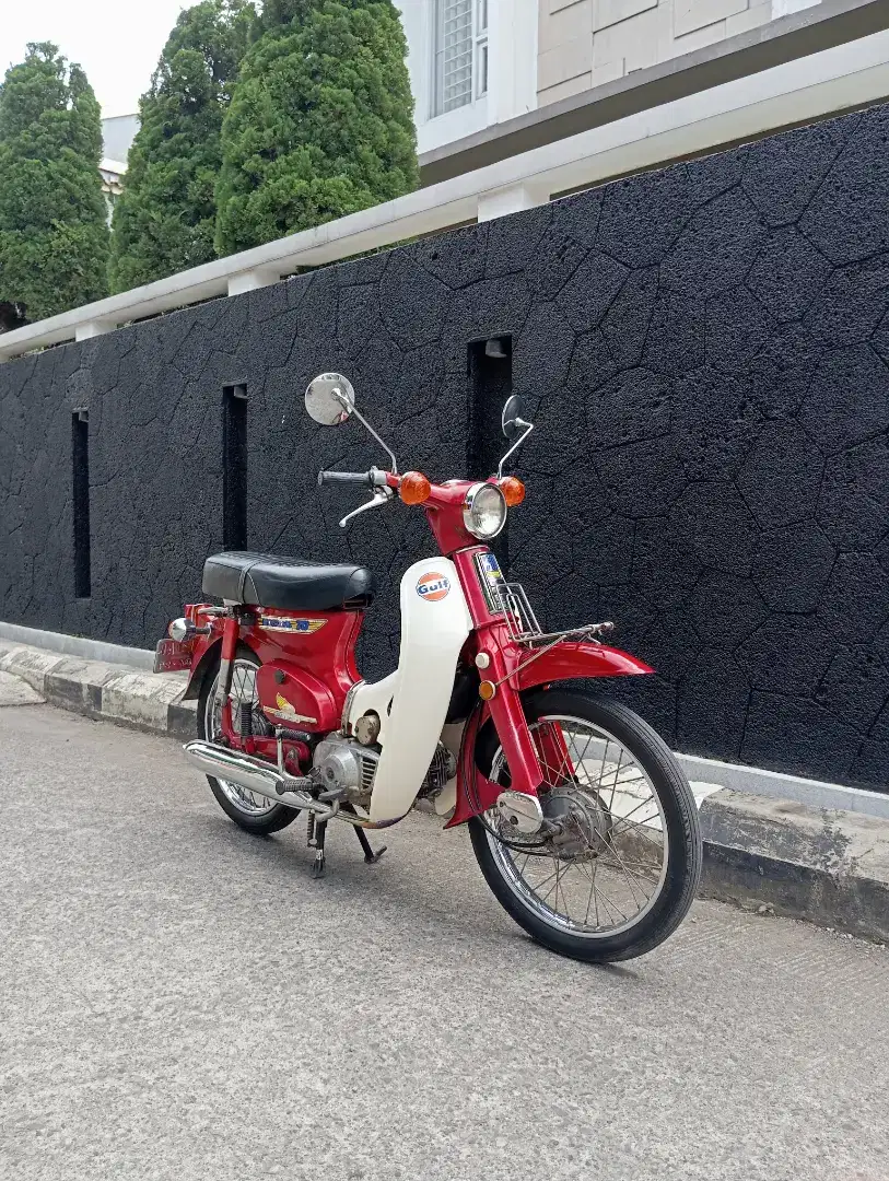 Honda c70 1987 platina