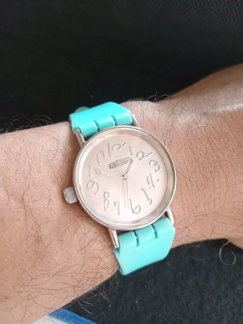 JAM TANGAN QUESTQ OHARA HAND WRITTING NUMERAL VINTAGE QUARTZ