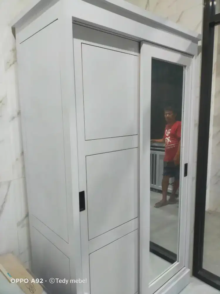 Almari pakaian minimald