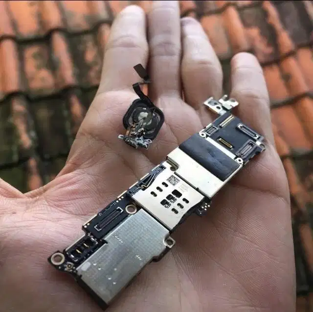 Mesin iphone se 2016 se gen 1 5se