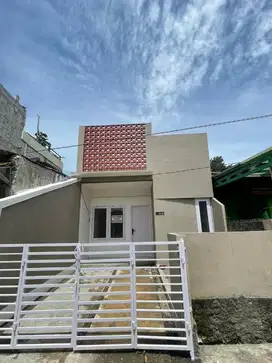 Rumah modern 200 Jutaan Bogor Kota sudah SHM akses tol dan stasiun