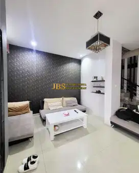 Jual Villa Furnish Komplek Graha Metropolitan Jalan Kapten Sumarsono
