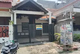 Rumah 2 Lantai, Perum Griya Permata Gedangan, Gedangan, Sidoarjo