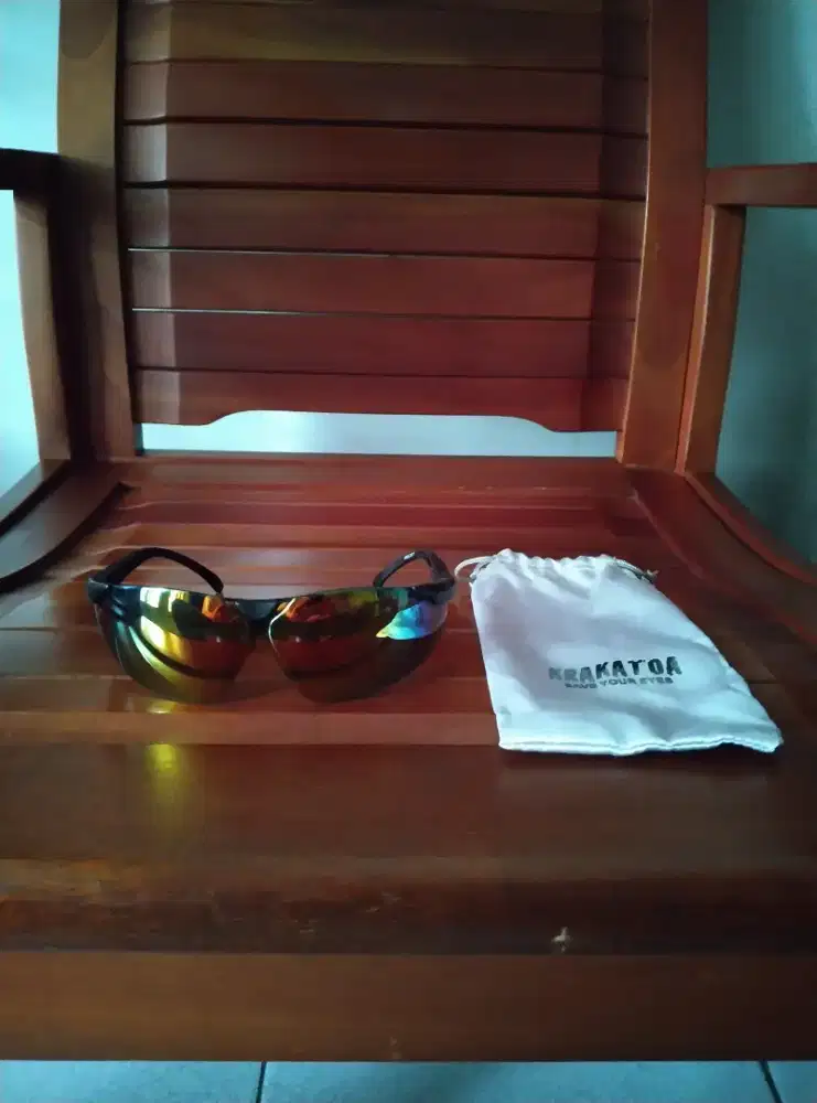 KRAKATOA - Save Your Eyes