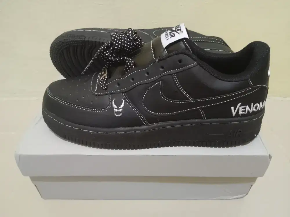 Sepatu Nike Air Force 1 Edition Venom