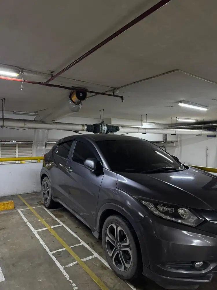 Di jual mobil hrv type tertinggi pristage
