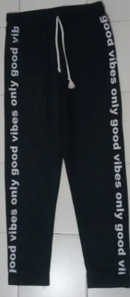 Celana training anak ( preloved )