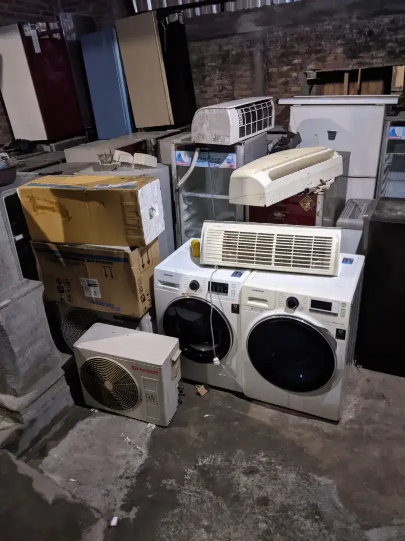 Terima borongan elektronik bekas/rusak  AC, kulkas, freezer, showcase