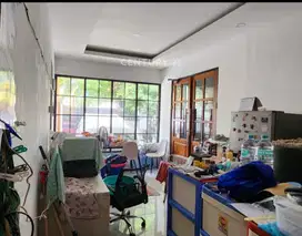 Rumah Tinggal 2 Lantai Dipinggir Jalan Raya Pondok Kelapa S8571