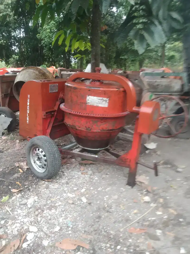 Jual molen cor 50kg ban besi & ban karet siap kerja Ada banyak pilihan