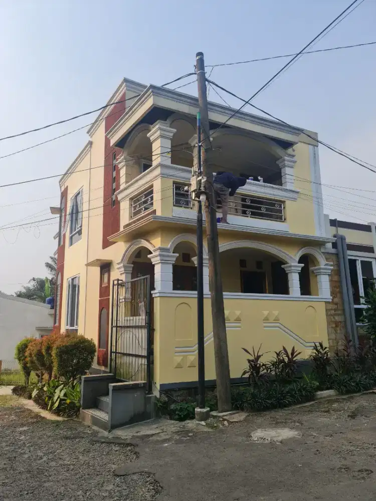 Dijual Rumah 2 lantai
