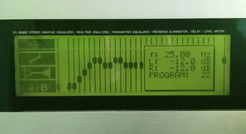 equalizer digital Behringer dsp8000