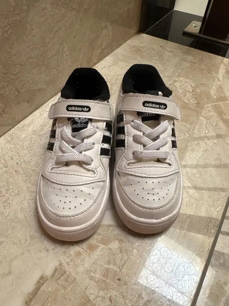 Sepatu Adidas anak 1-3 tahun