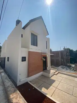 Jual Rumah UNIK dan CANTIK dekat Gedung Sate Terminal CICAHEUM Bandung