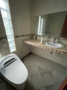 BUC DI JUAL RUMAH LANTAI DUA MUDING INDAH