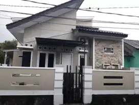 RUMAH HOOK DI JL MESJID AL LATIEF KADEMANGAN SERPONG