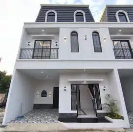 RUMAH MEWAH HARGA RAMAH DEKAT KAMPUS ISTN