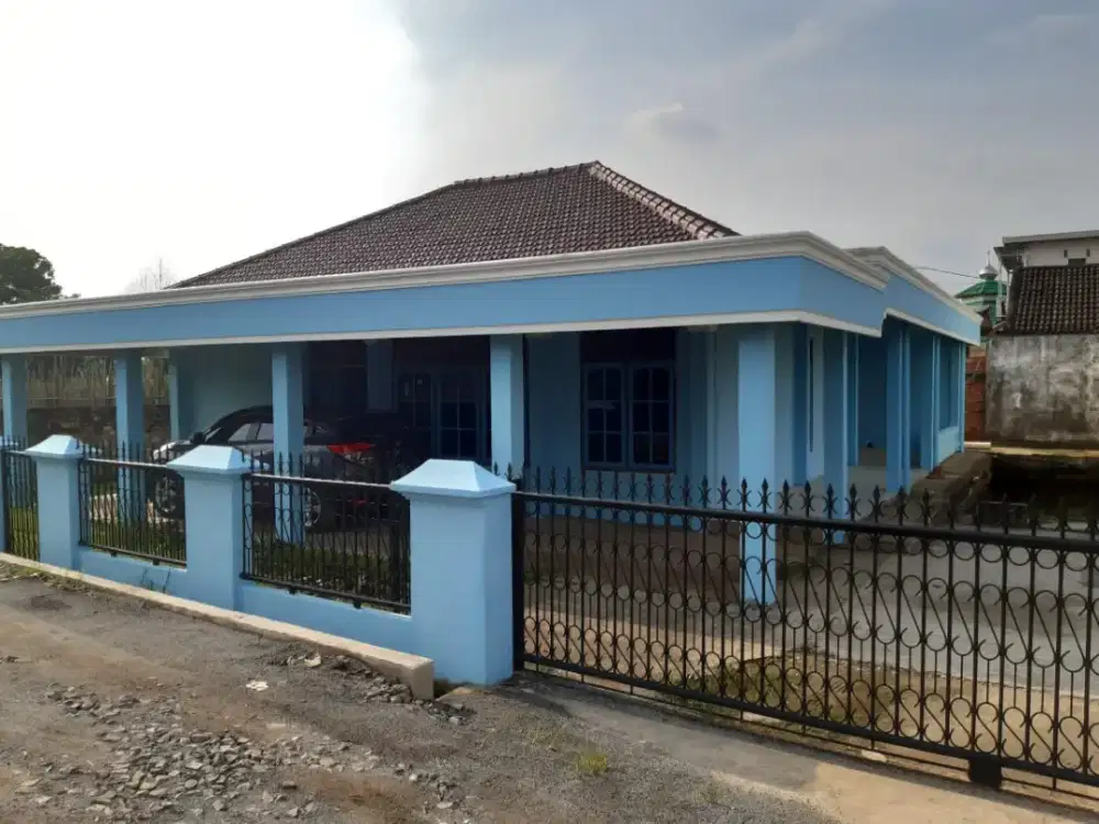 Disewakan Rumah Luas
