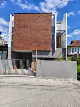 BANGUNAN BARU DI ARCAMANIK BANDUNG