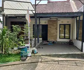 Dijual rumah Erlangga cocok untuk usaha apapun dan hunian