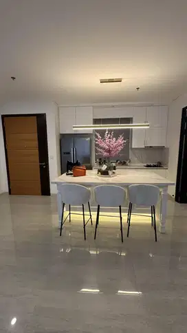 Dijual Apartemen Lloyd Alam Sutera 2 BR Semi Furnished