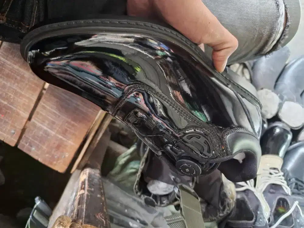 sepatu PDH tali putar