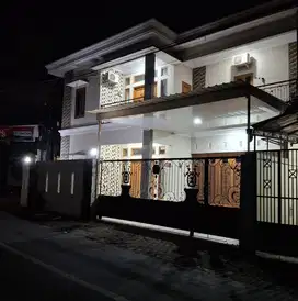 DIJUAL rumah mewah di Kadirojo dekat sambi Sari soto batok