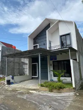 RUMAH MURAH 2 LANTAI PALING LARIS DEKAT AKMIL MAGELANG