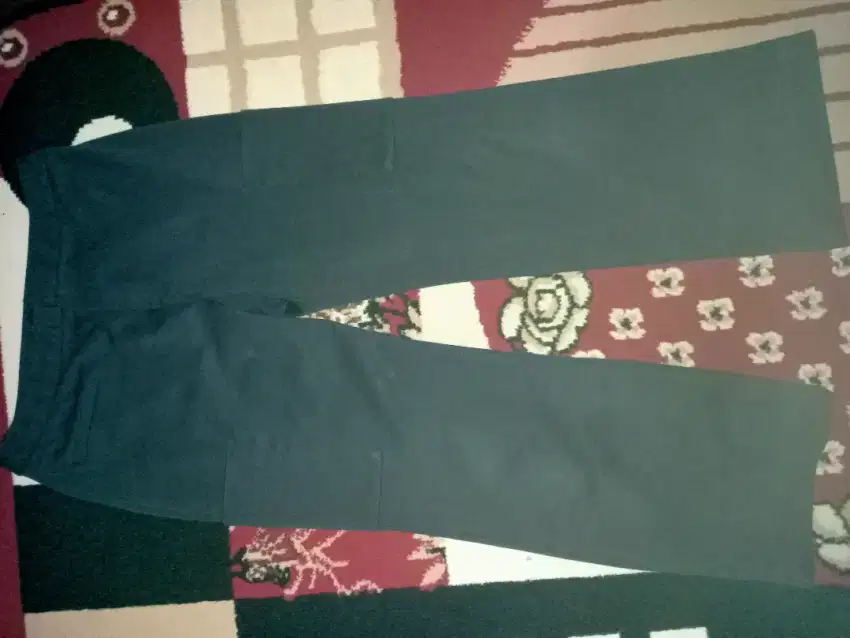 Celana cargo uniqlo