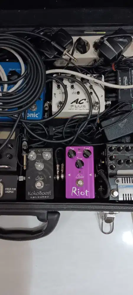 Efek Gitar Suhr Riot dan Koko Boost Reloaded