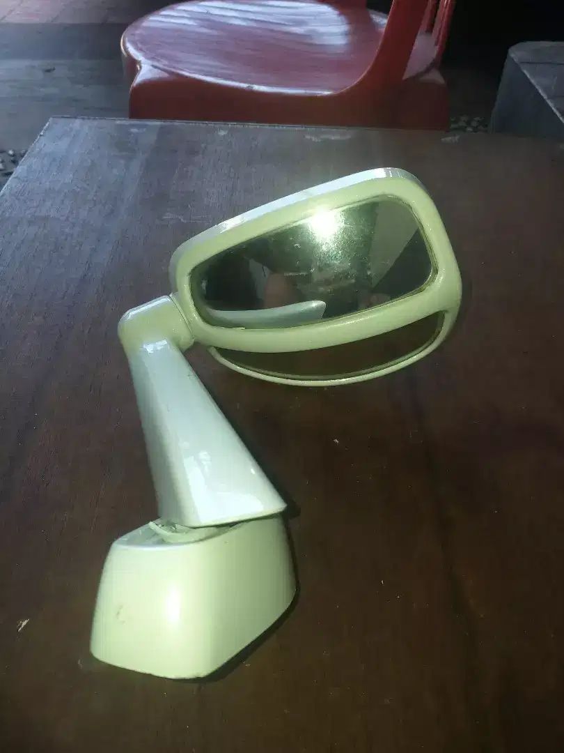 Spion kap mesin ford evest