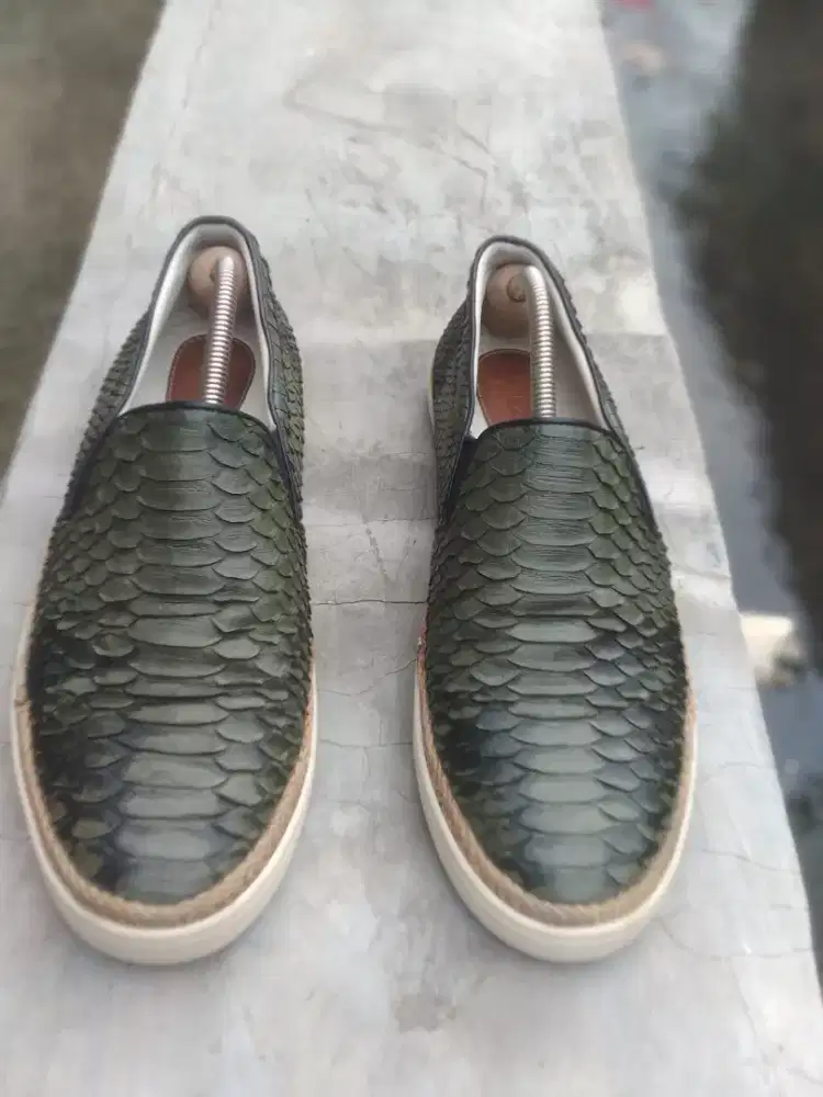 Sepatu Authentic.Pla kulit asli