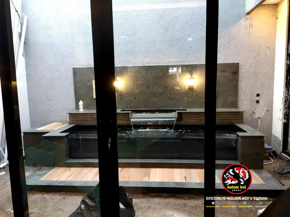 Kolam koi kaca chamber bawah