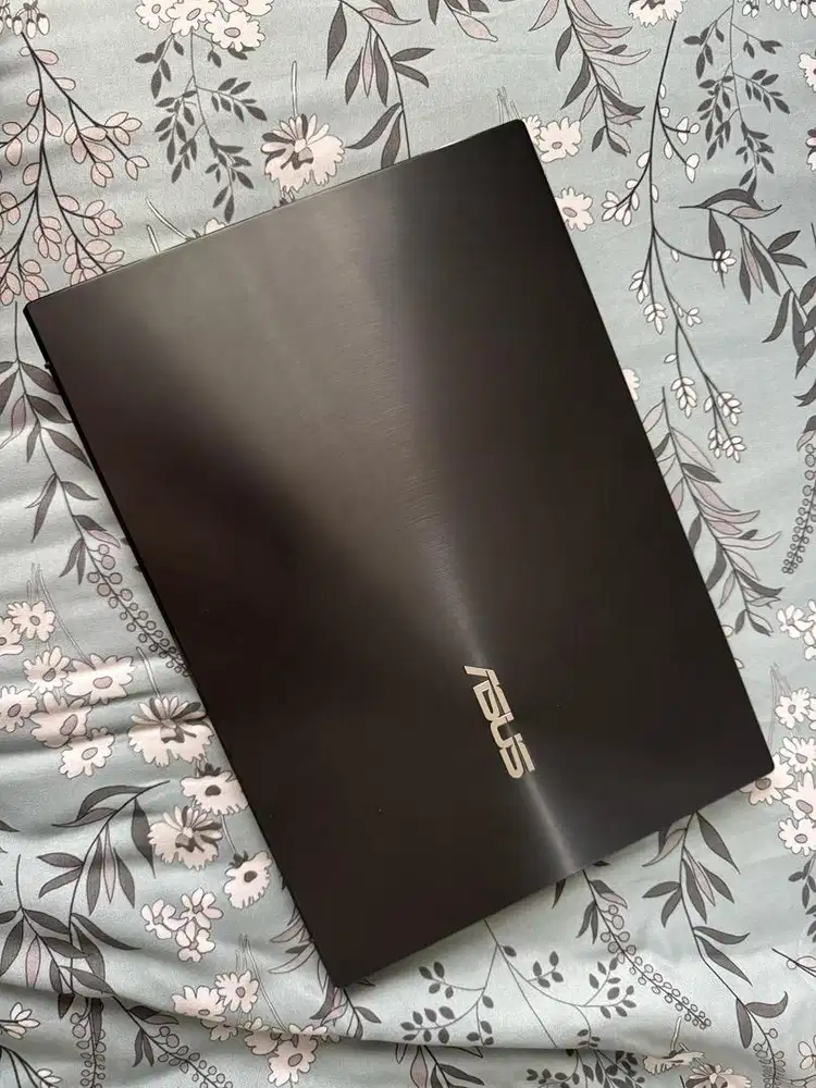 Laptop Asus zenbook UX5401EA Oled714 i7 gen 11 mulus fullset!