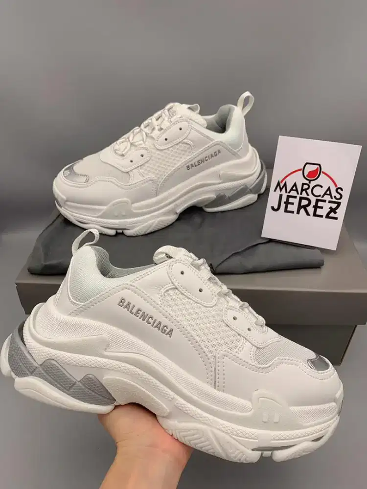 Balenciaga size 45 seken like new jual cepet 875rb nett totebag ada