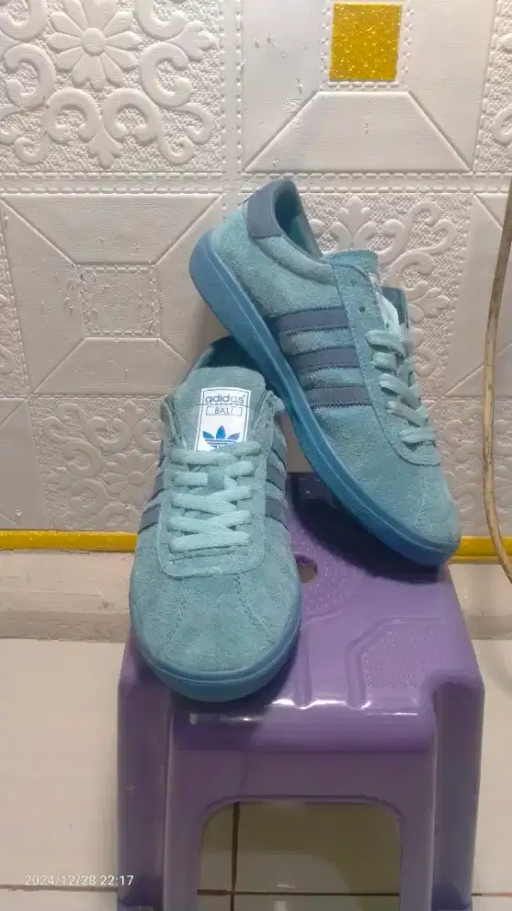 Adidas Bali marine blue