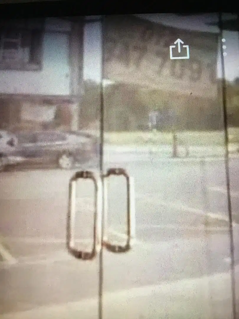 Pintu Kaca Usaha Atau Kantor  Murah