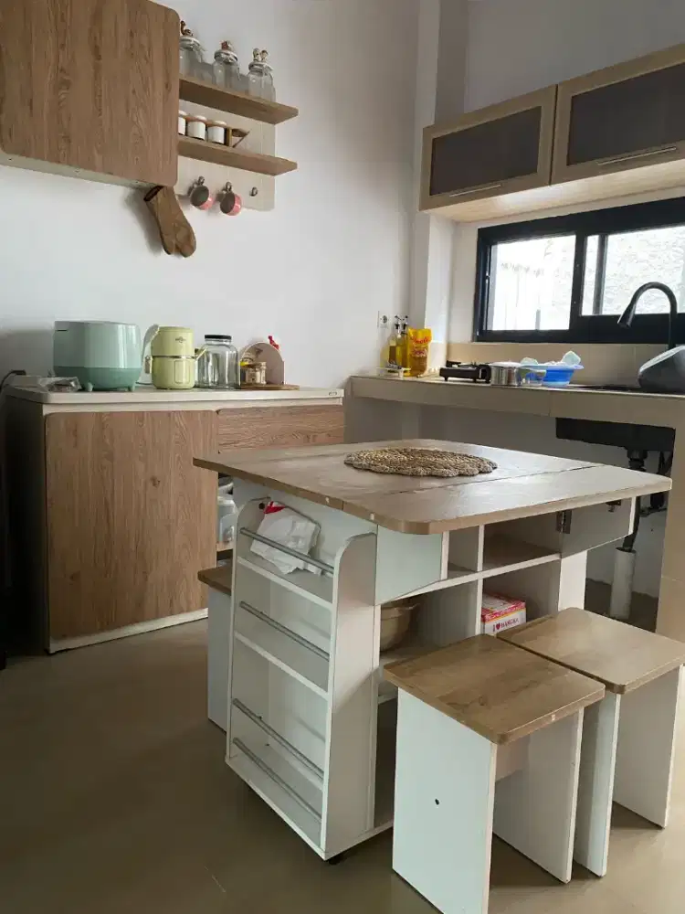 Jual Meja Makan set dan kitchen set (Informa)