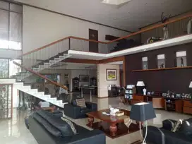 Dijual Rumah Lux di Setraduta Raya - Bandung