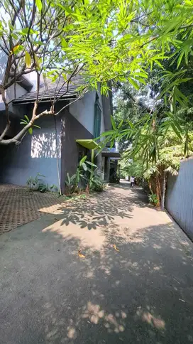 Dijual Townhouse 9 Unit Lokasi Pinggir Jalan, Prapanca Jaksel