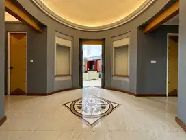 Rumah di menteng ada kolam renang siap pakai