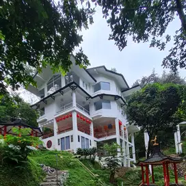 Dijual Villa Mewah di Megamendung Bogor SIAP HUNI