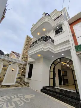 RUMAH BARU DALAM CLUSTER DI M KAHFI 2 JAGAKARSA JAKSEL