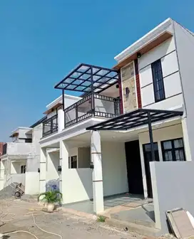 bebas costume rumah 2 lantai dekat stasiun kereta